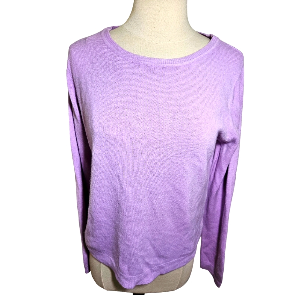 Lavender Sweater size L